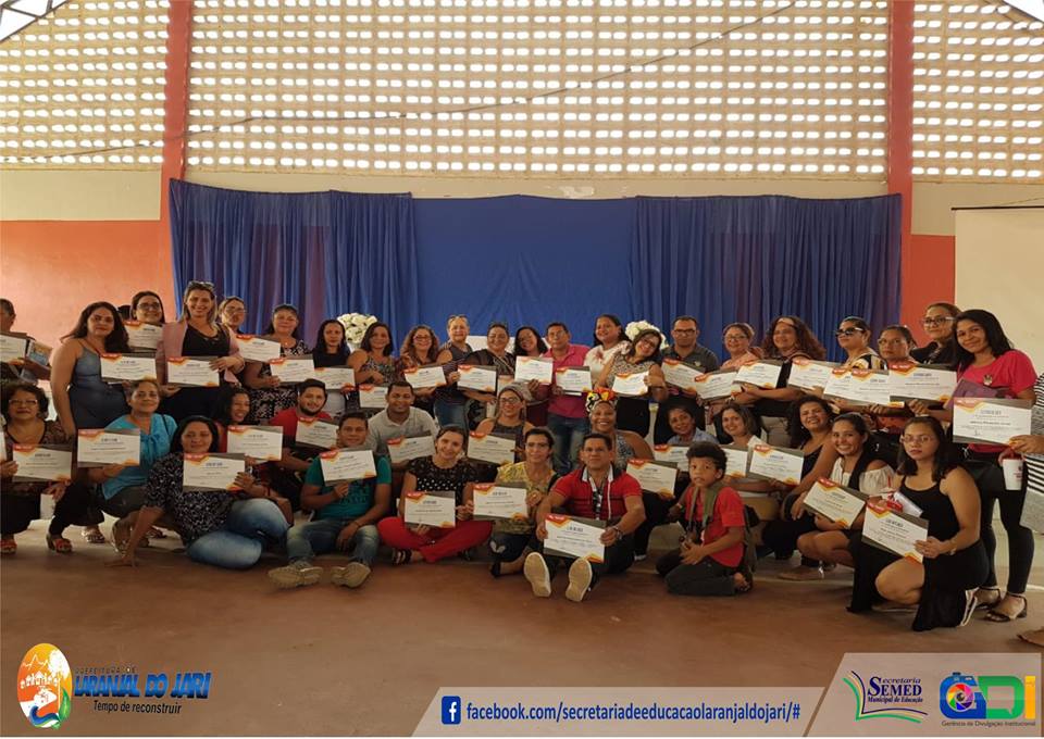 Profissionais da rede municipal de Educação de Laranjal do Jari recebem capacitação. “DCNS para Educação das relações étinica-raciais e para o ensino da historia e cultura afro brasileira, Africana e Indígena”.